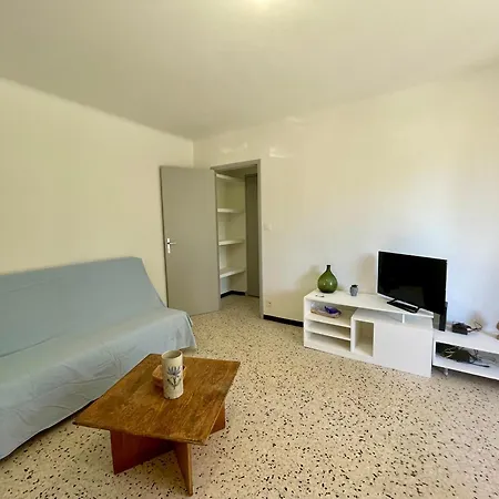 Bel Au Coeur De La Presqu'ile De Giens, Avec Parking Hyeres